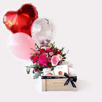 Romance Hamper with Balloons Small