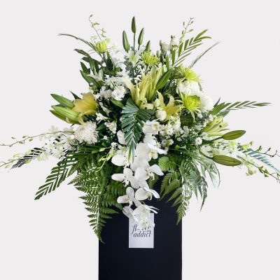 Condolence Flower Stand White Green