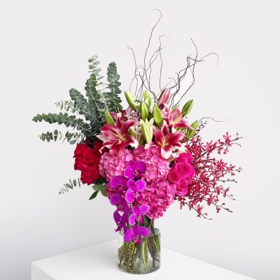 Hollywood Vase Arrangement Lifestyle
